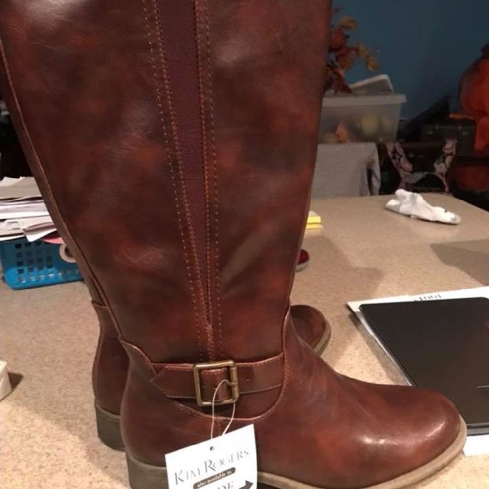 Ladies Wide Calf Brown boots